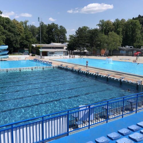 Kodeljevo park - Kodeljevo swimming pool complex